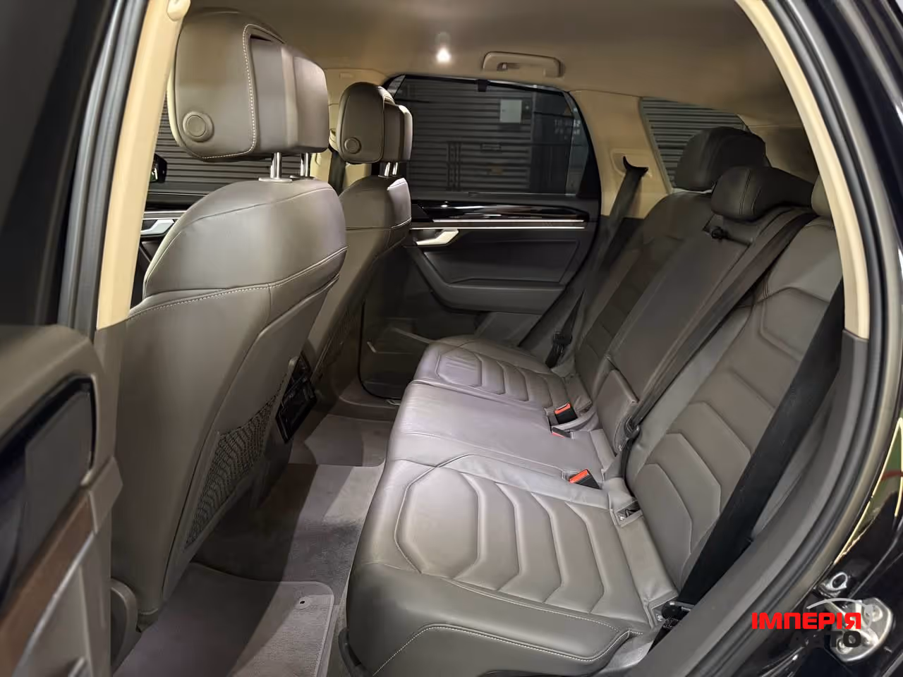 Volkswagen Passat CC - фото 13