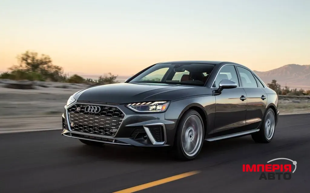 Audi A4 - фото 1