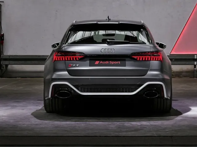Audi 100 - фото 1