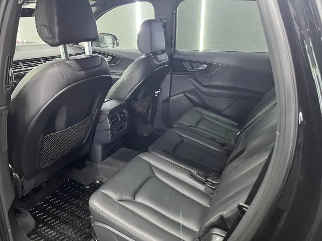 Jeep Cherokee - фото 1