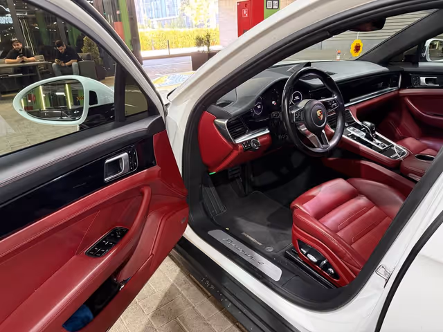 Audi A1 - фото 1