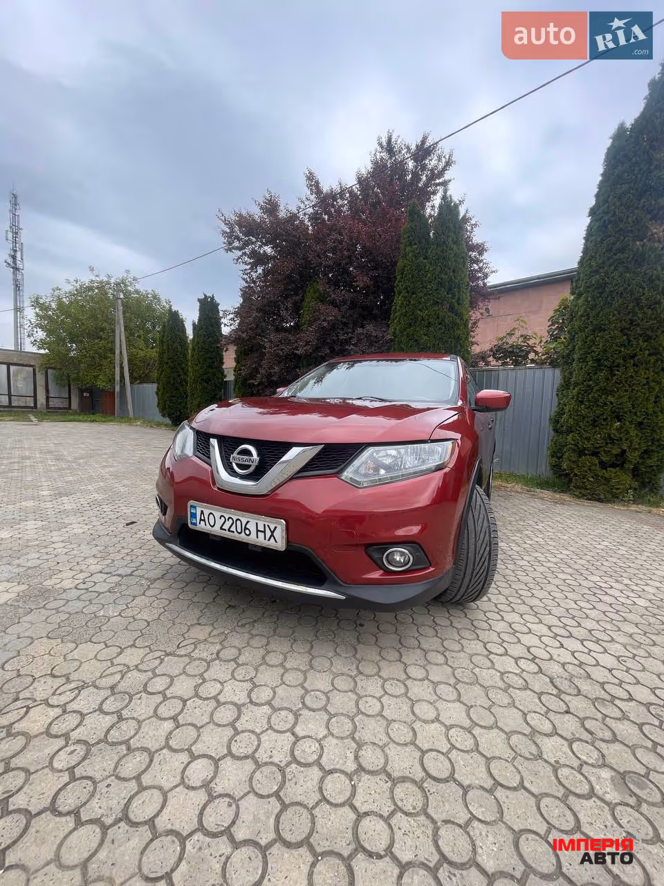 Nissan Rogue - фото 1