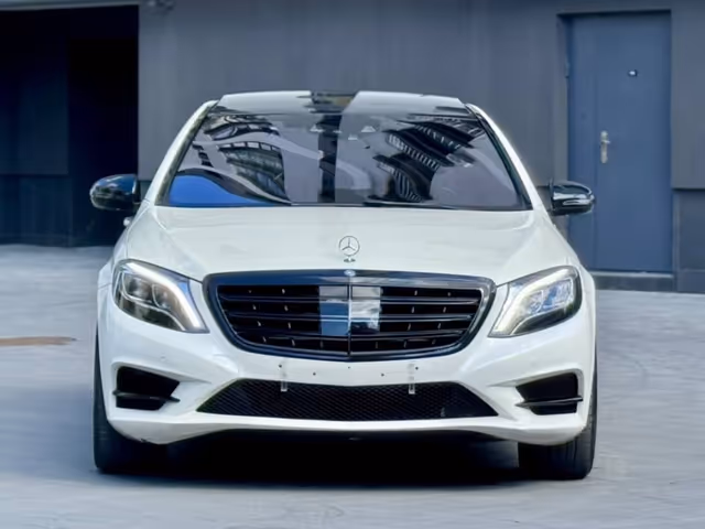 Mercedes-Benz CLS - фото 1