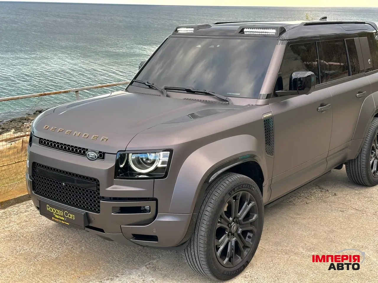Land Rover Defender - фото 7