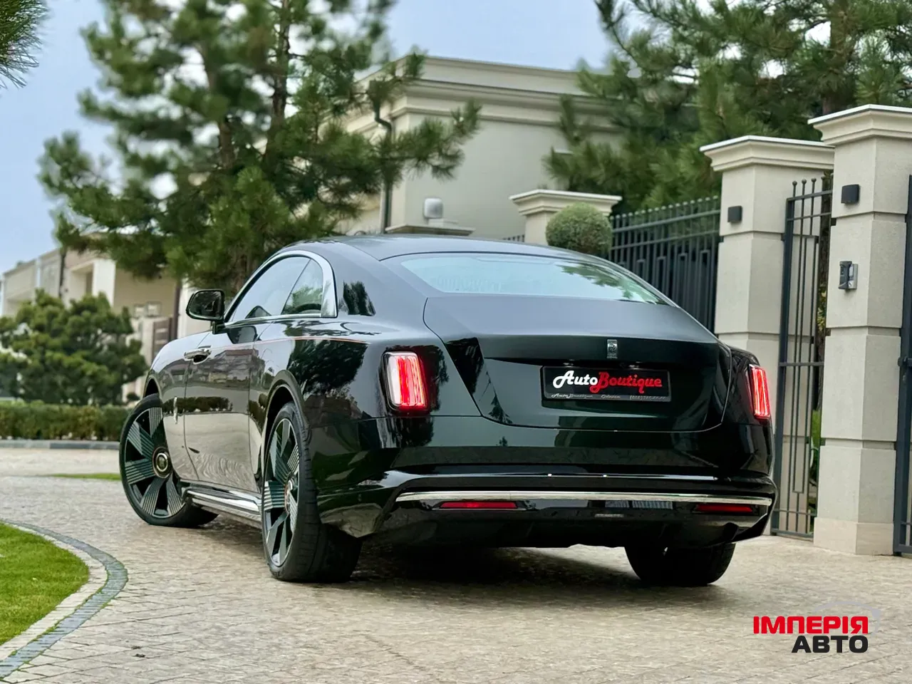 Rolls-Royce Spectre - фото 8