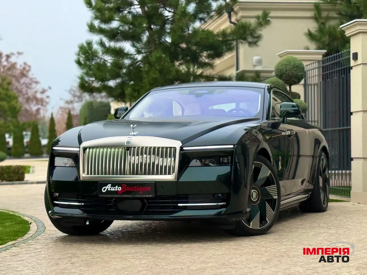 Rolls-Royce Spectre - фото 3