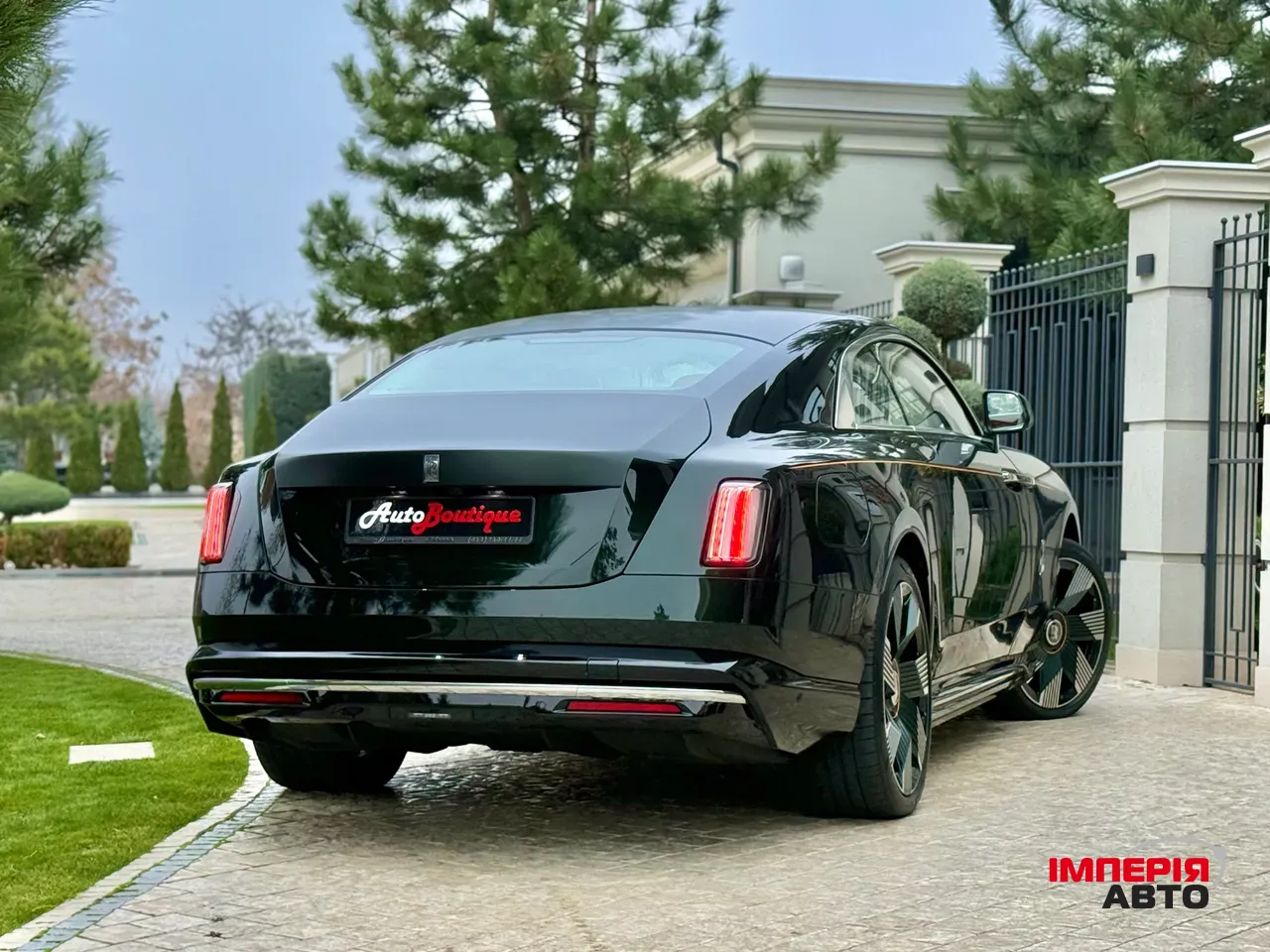 Rolls-Royce Spectre - фото 13