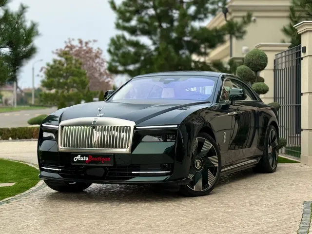 Rolls-Royce Spectre - фото 4