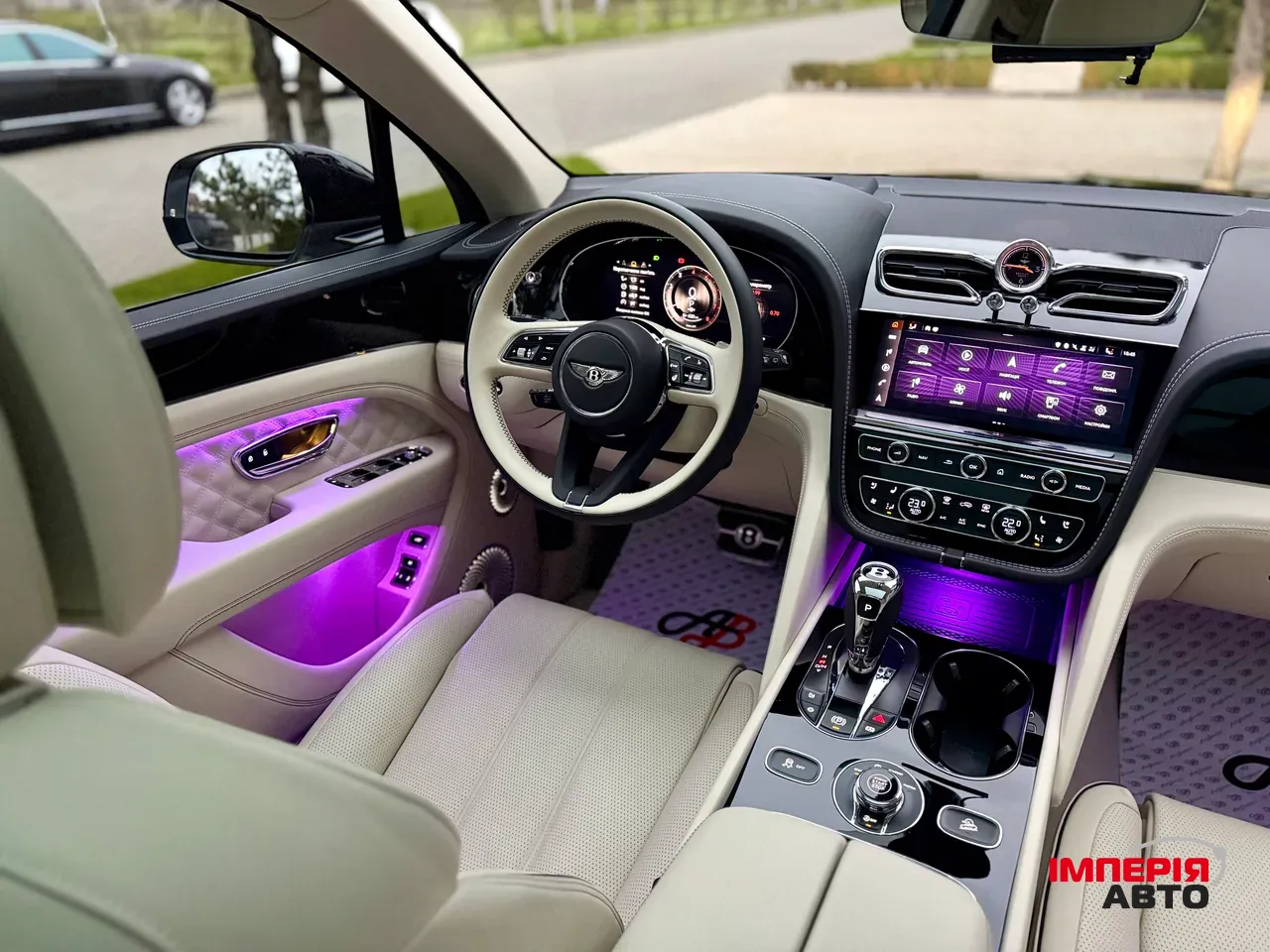 Bentley Bentayga - фото 37