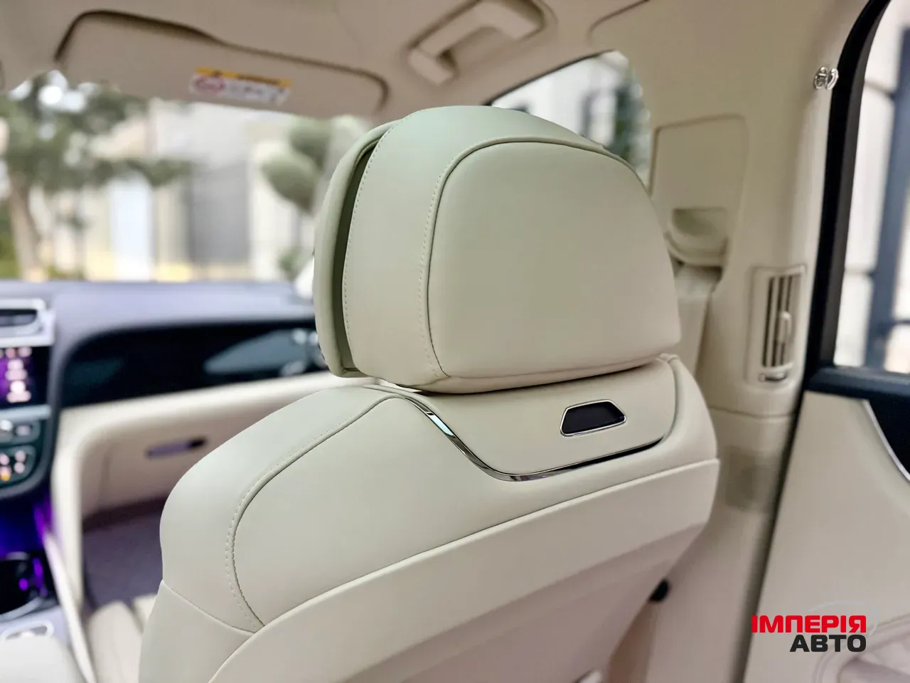 Bentley Bentayga - фото 32