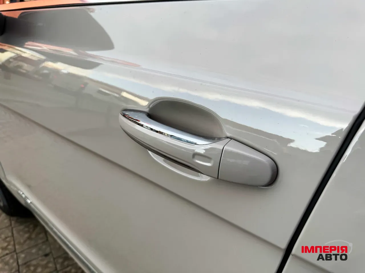 Bentley Bentayga - фото 11