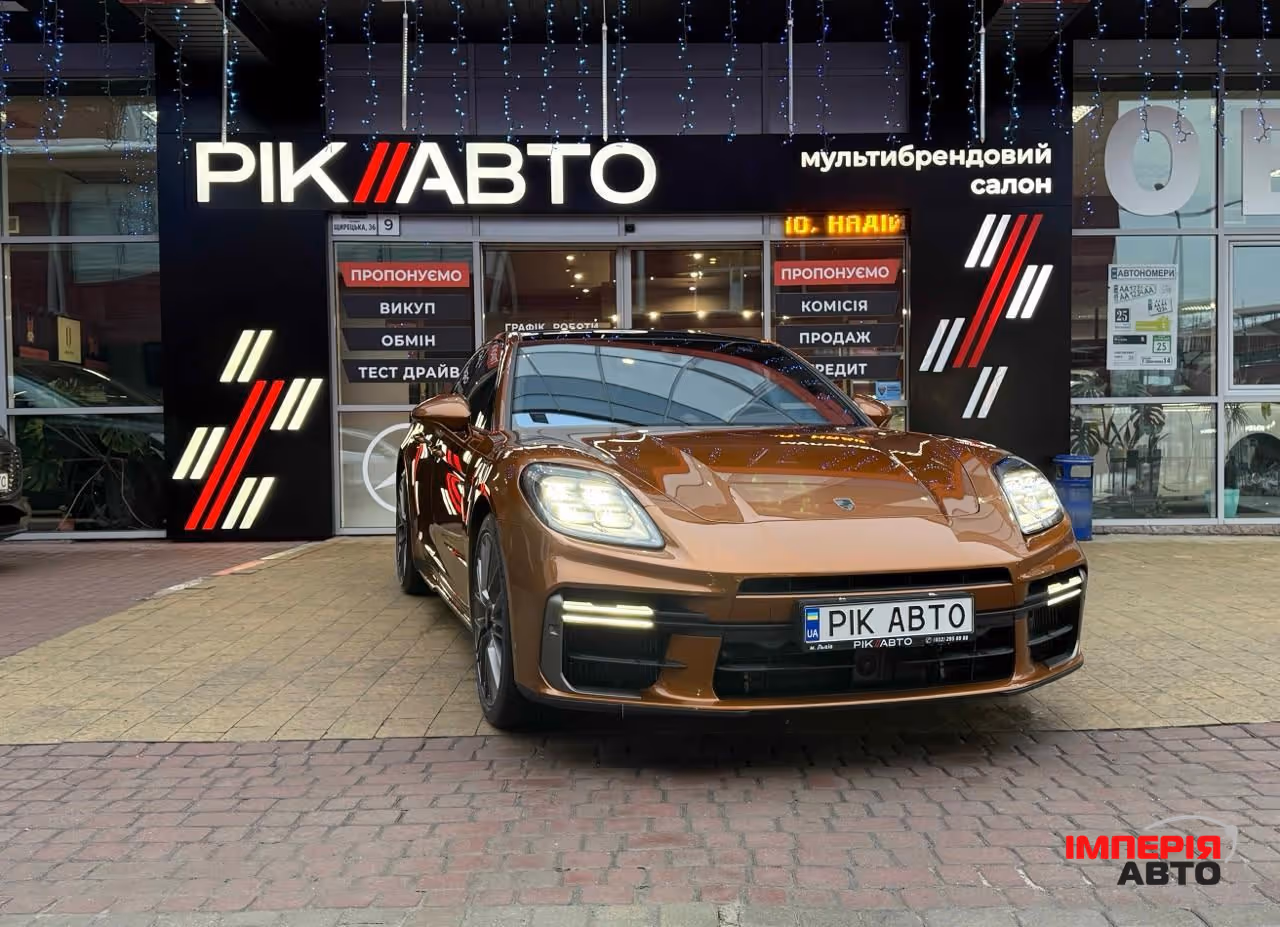 Porsche Panamera - фото 1